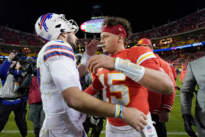 Buffalo Bills quarterback Josh Allen and Kansas City Chiefs quarterback Patrick Mahomes shake hands after Sunday’s game at Arrowhead Stadium.